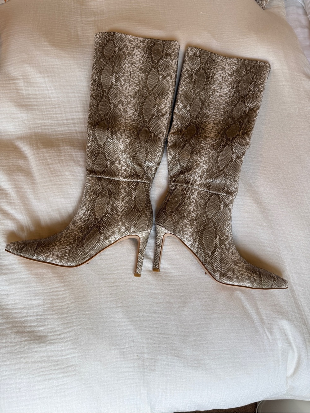 Billini *BRAND NEW* Snake-Print Knee Boots in Brown and Cream